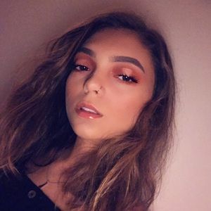 Meet your Posher, Jade